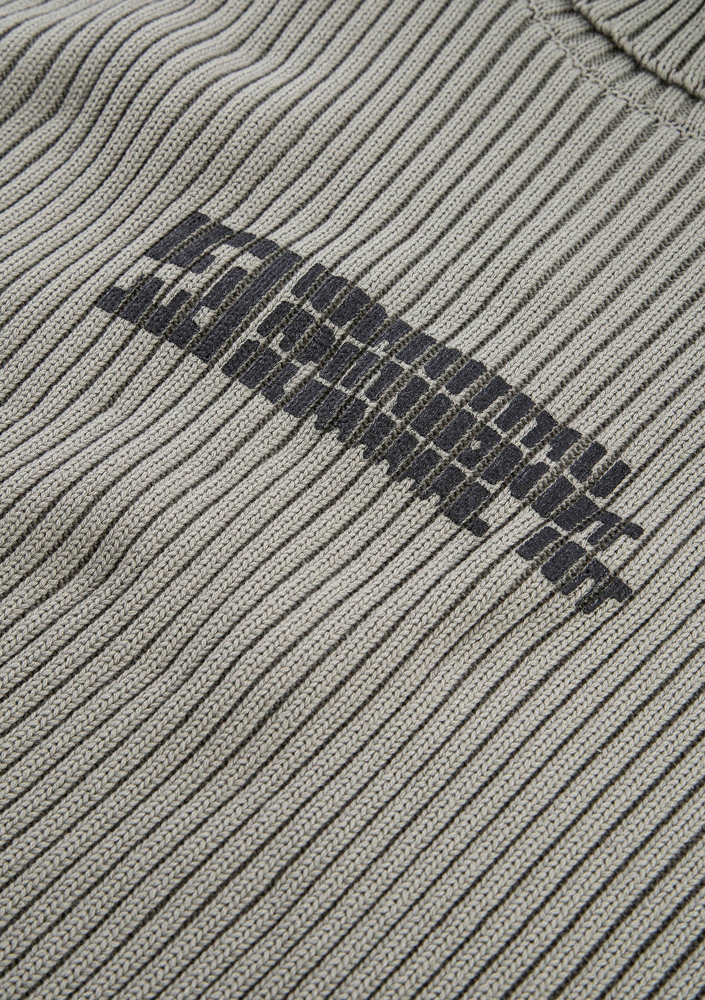 JAXA Cotton Rib Turtleneck Su41 - Image 18