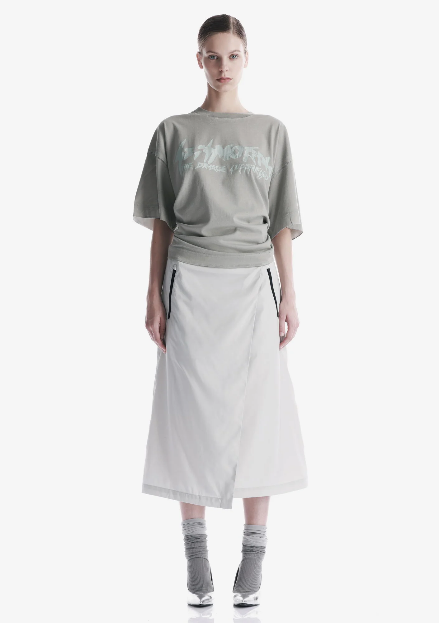 Cracked Logo Spray-Dyed T-Shirt Tw146