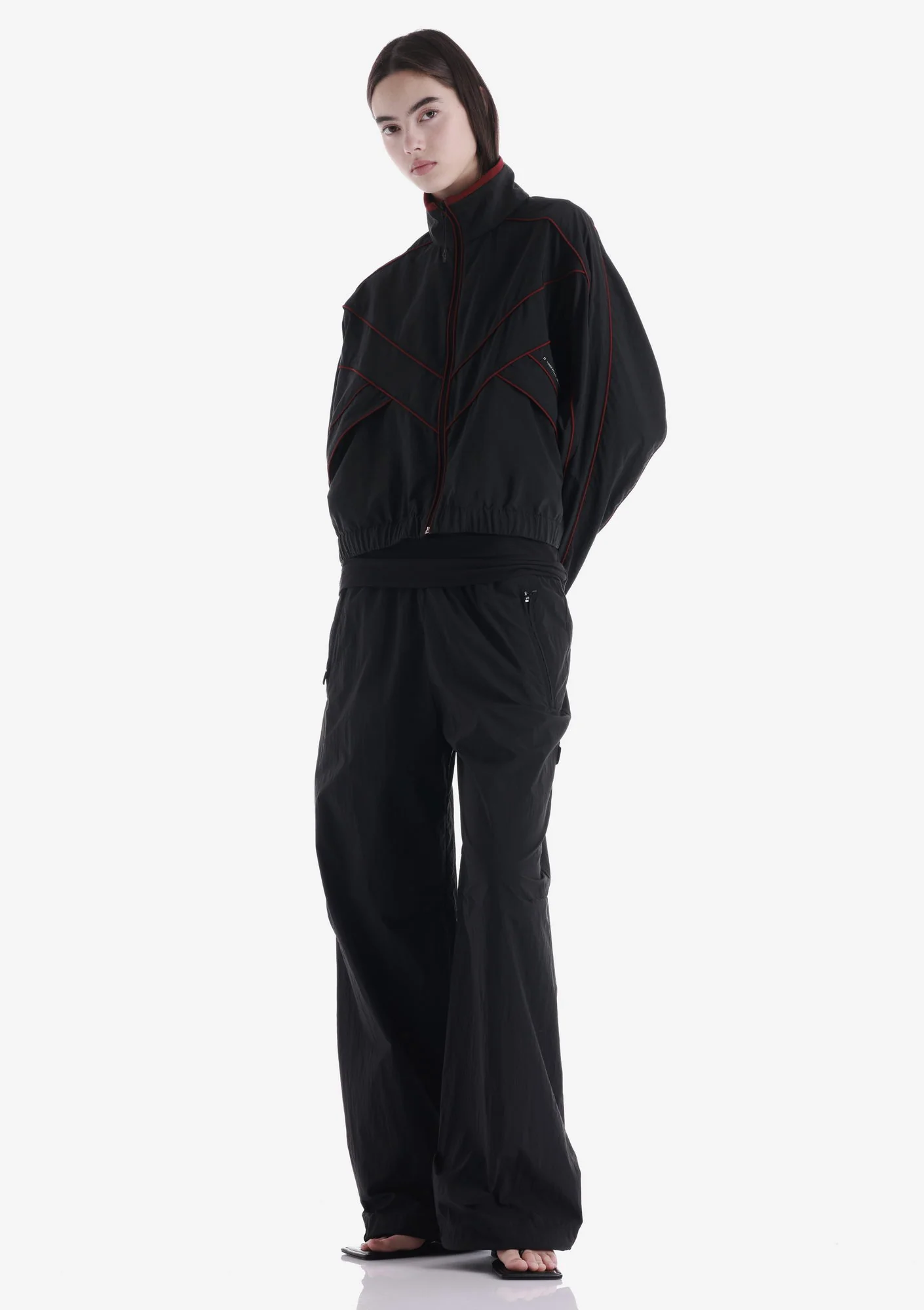SEMERU Cropped Track Jacket Nw78 - Image 4