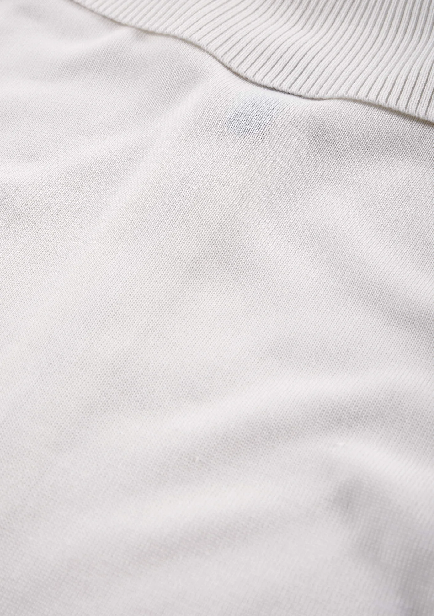 THETA Half-Zippered Polo Shirt Sw45 - Image 26