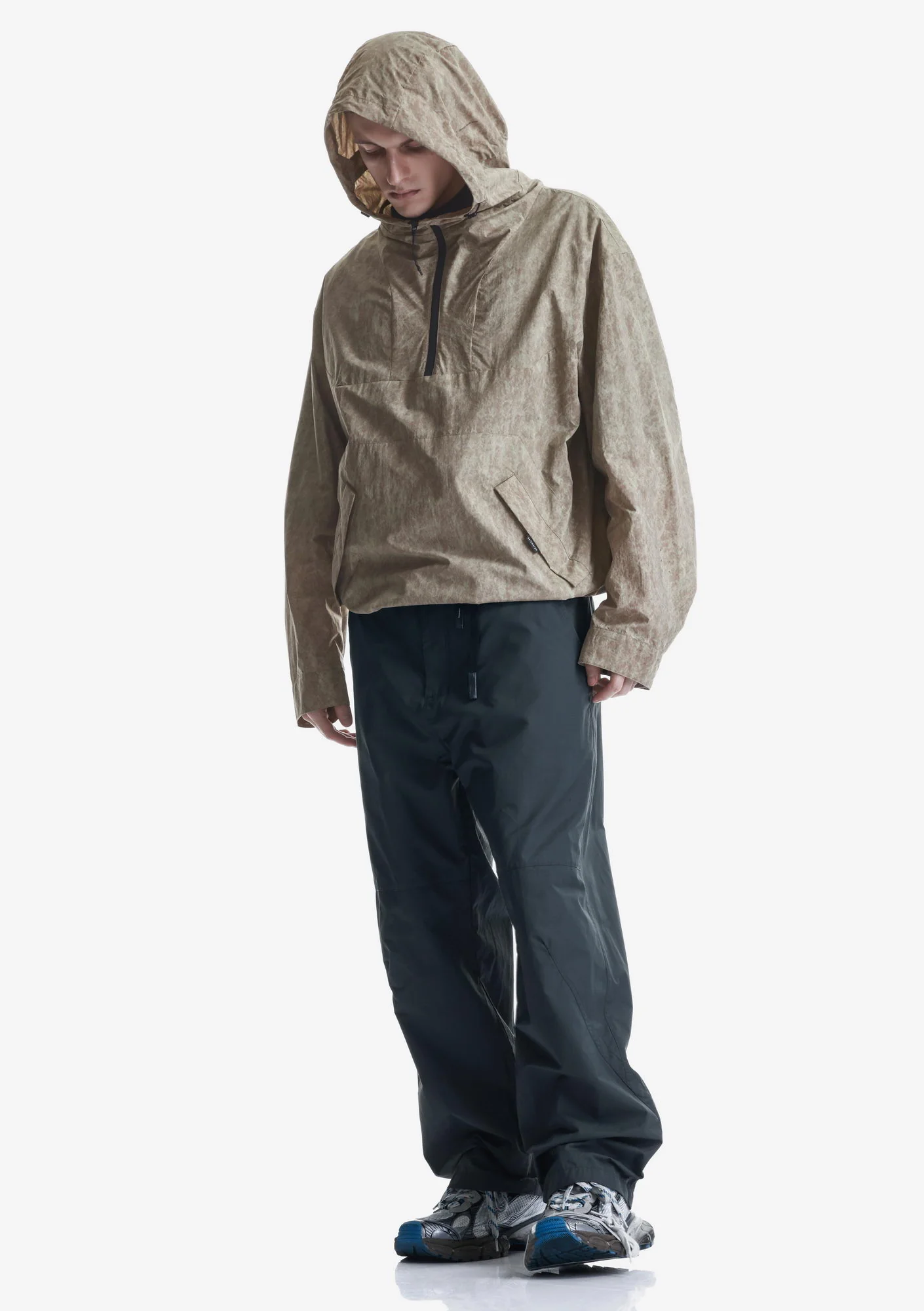 AERON Lightweight Anorak Nu82 - Image 48