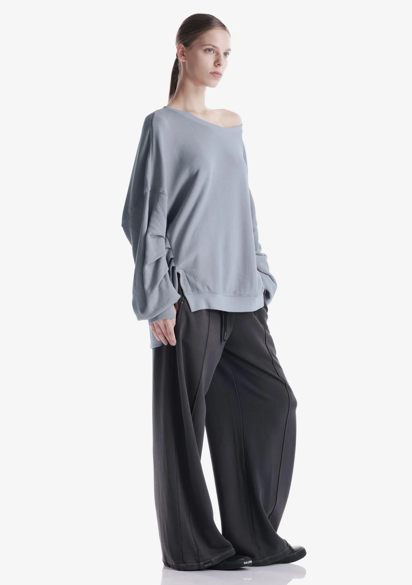 MELLOW Sweatshirt Fw124 - Image 16