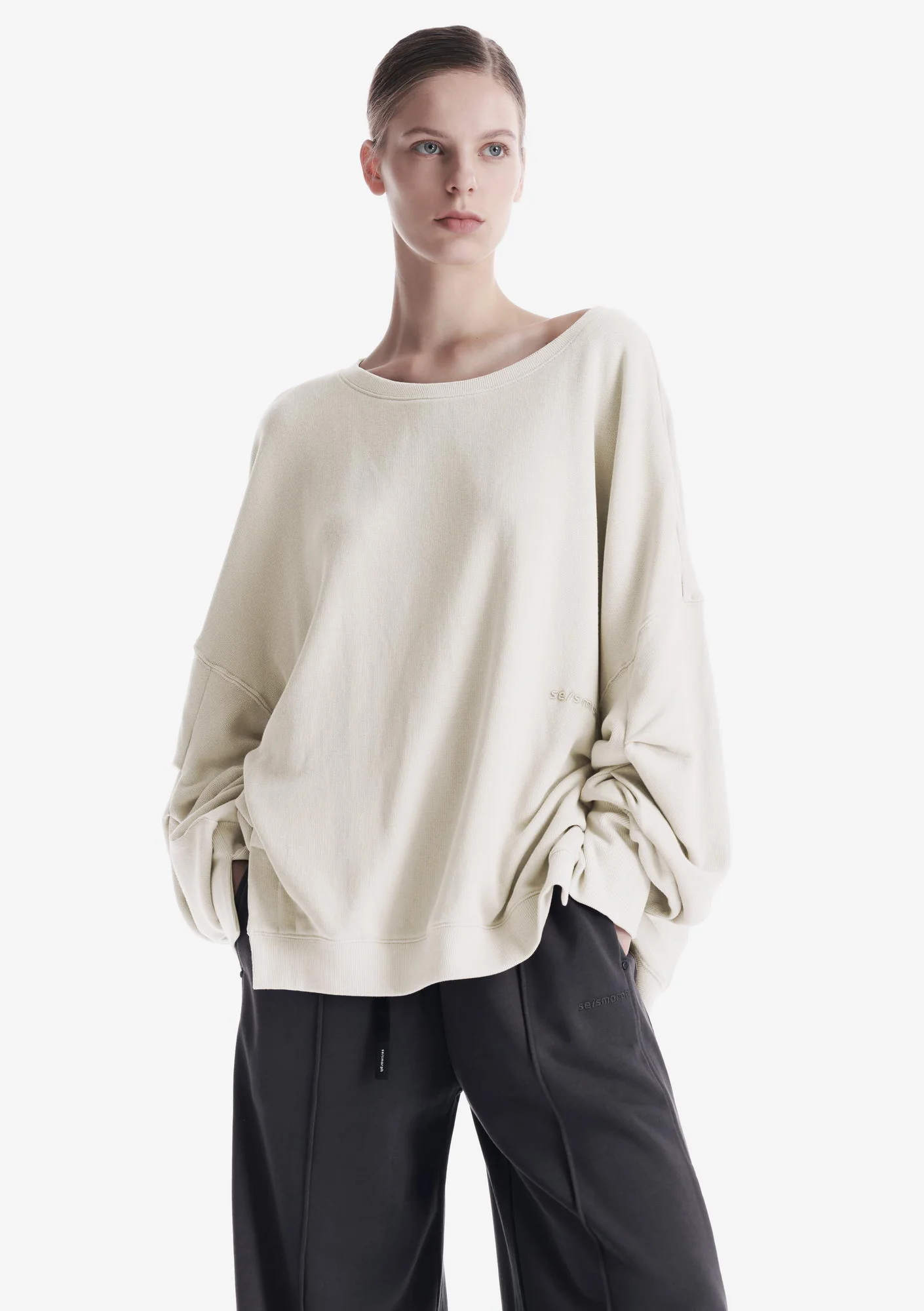 MELLOW Sweatshirt Fw124 - Image 6