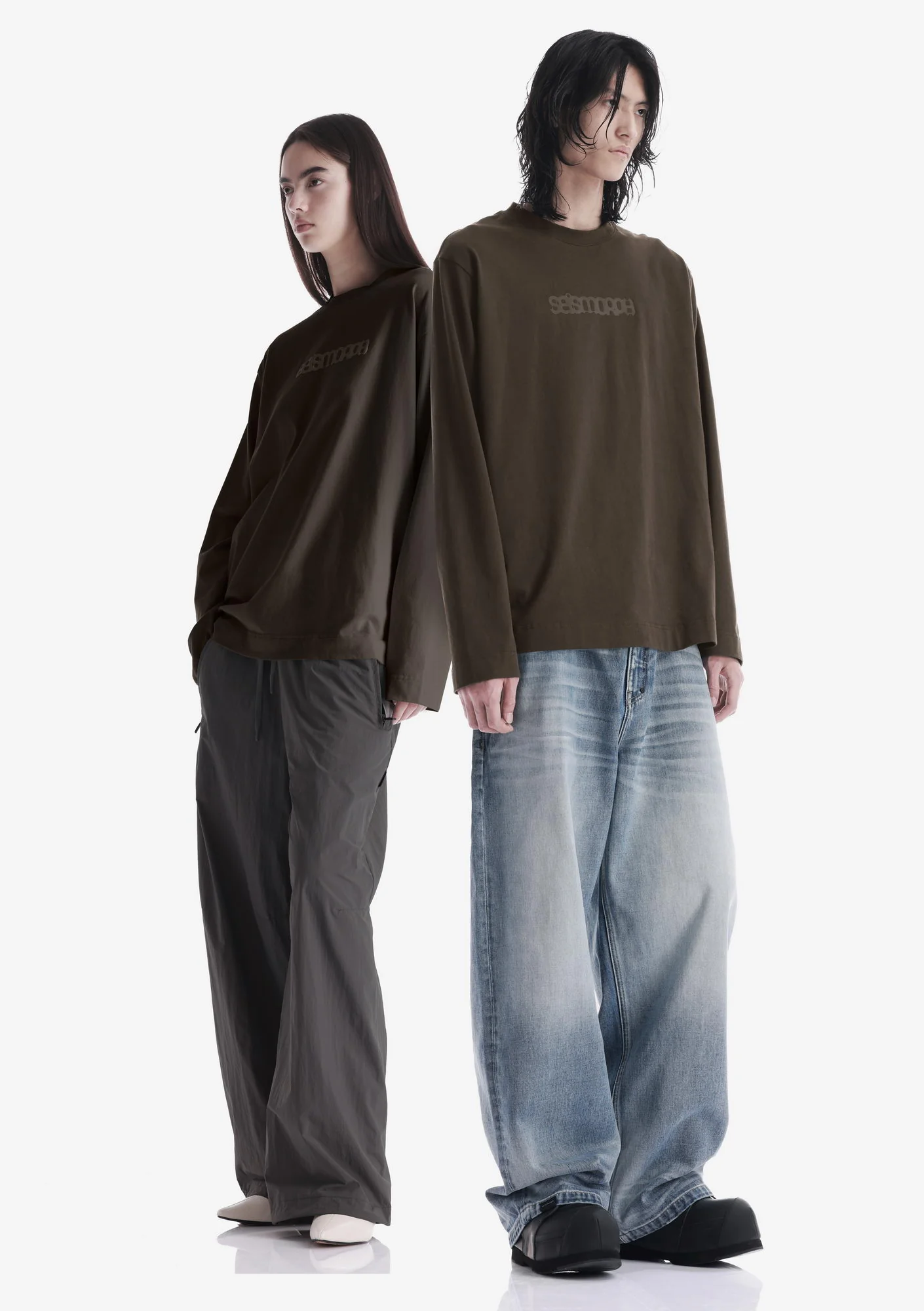 Tonal Logo Longsleeve T-Shirt Tu125 - Image 16