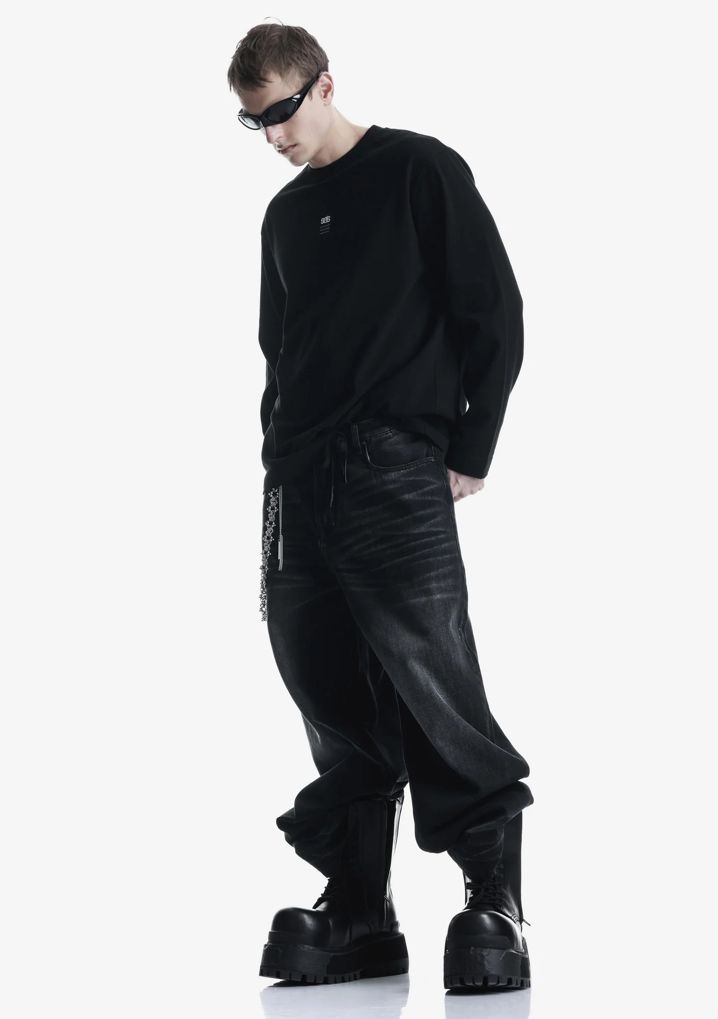 Tonal Logo Longsleeve T-Shirt Tu125 - Image 3
