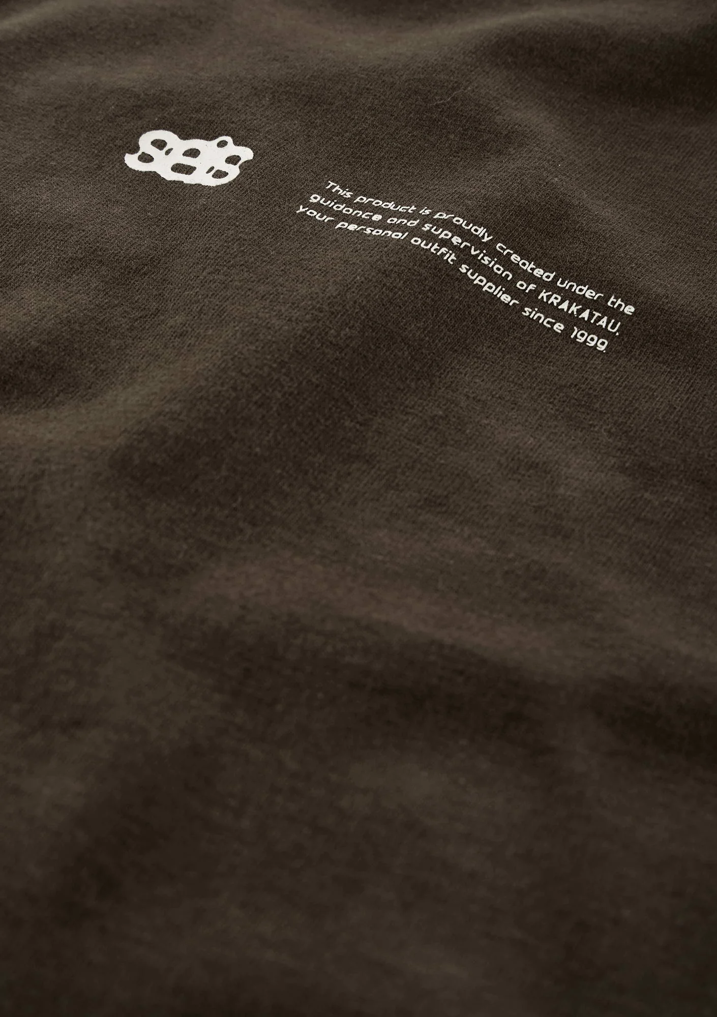 Tonal Logo Longsleeve T-Shirt Tu125 - Image 30