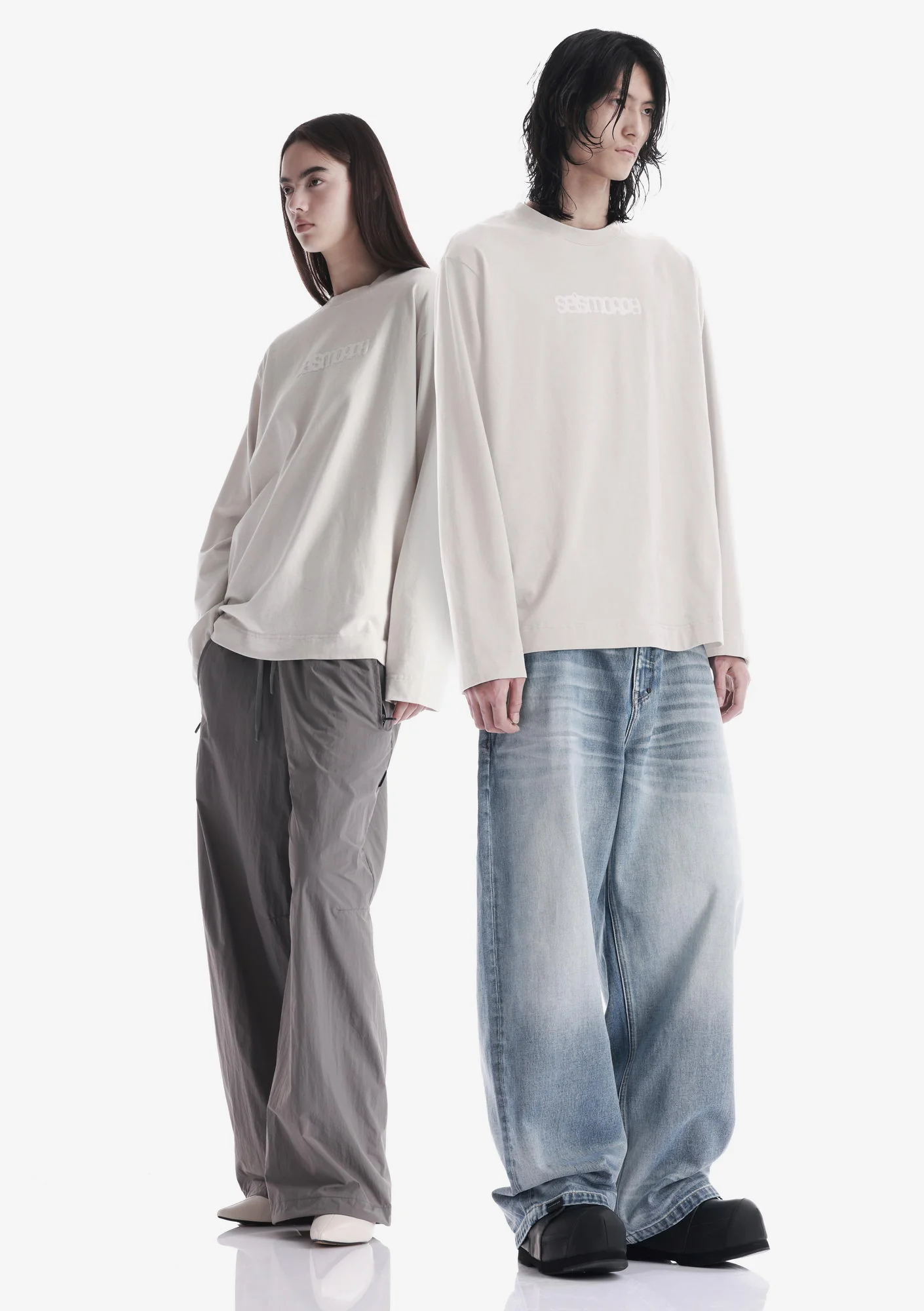 Tonal Logo Longsleeve T-Shirt Tu125 - Image 31